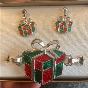 Bracelet and earrings gift set. Brand new in box.